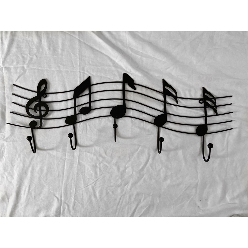 Music notes coat hanger